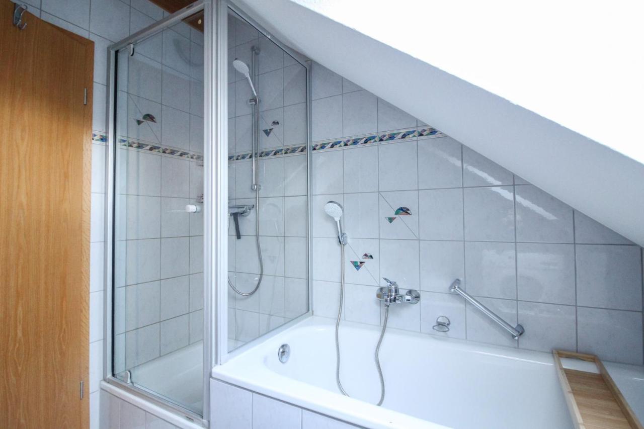 Njoy! Sonnig & Zentral - Queensize - Kaffee - Netflix - Balkon - Perfekt Fuer Business & Paare Neckarsulm Exterior foto